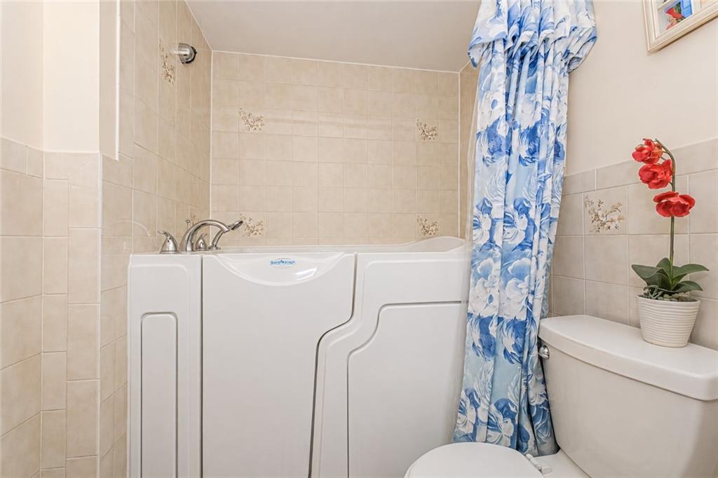 1202 East 82nd Canarsie 11236 New York photo
