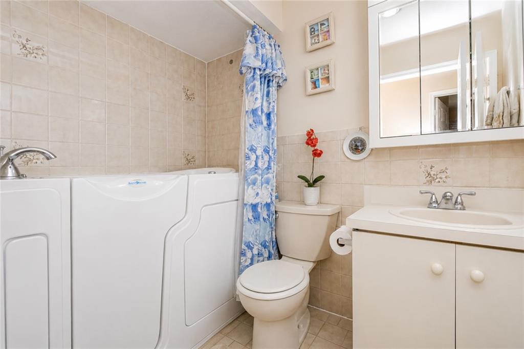 1202 East 82nd Canarsie 11236 New York photo