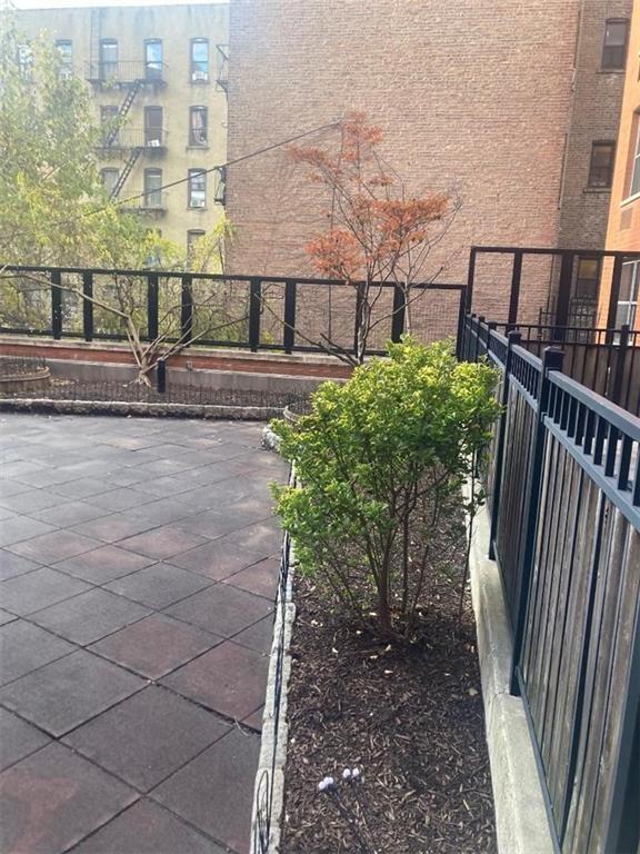 837 Washington Melrose 10451 New York photo