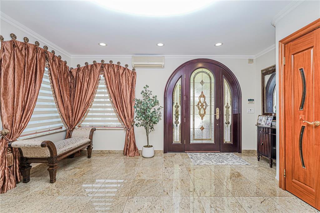 1026 83rd Dyker Heights 11228 New York photo