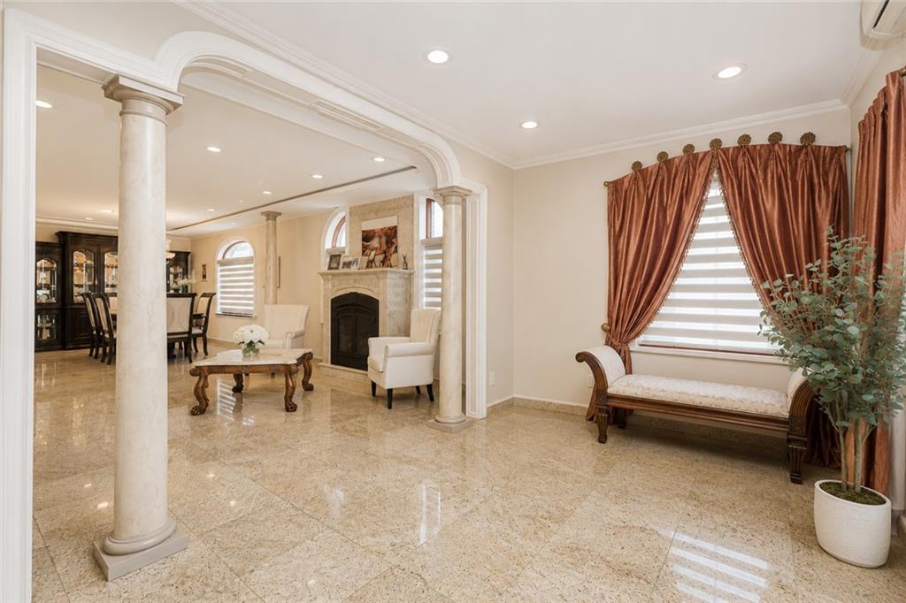 1026 83rd Dyker Heights 11228 New York photo