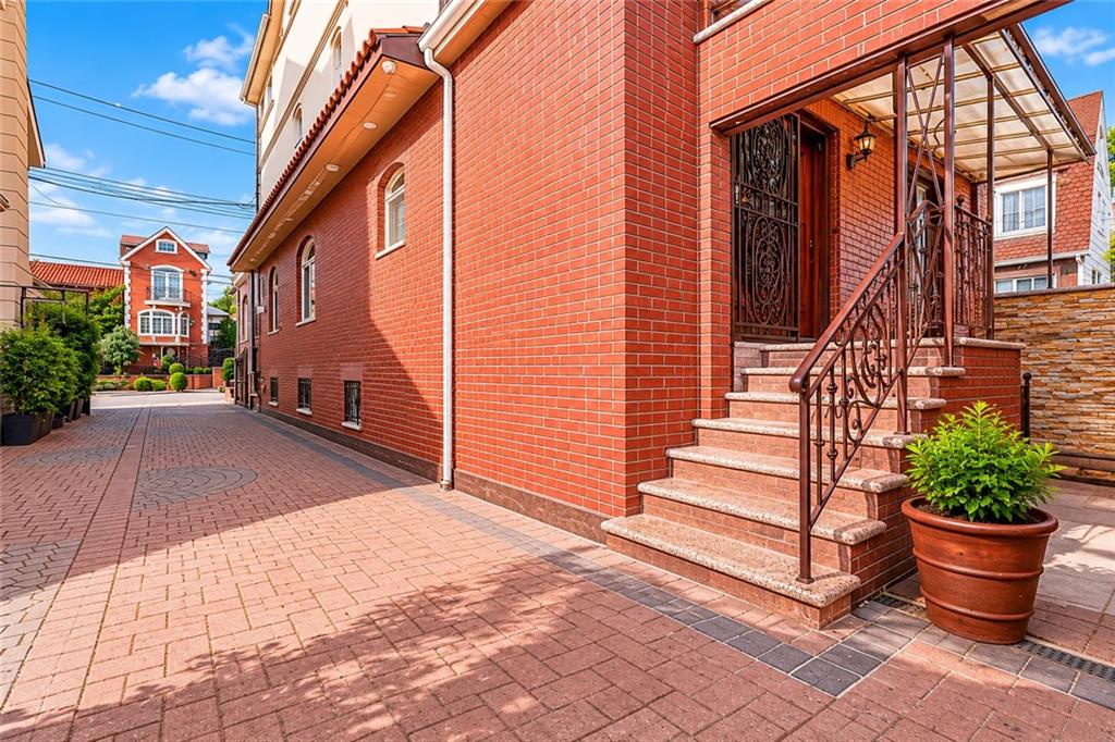 1026 83rd Dyker Heights 11228 New York photo