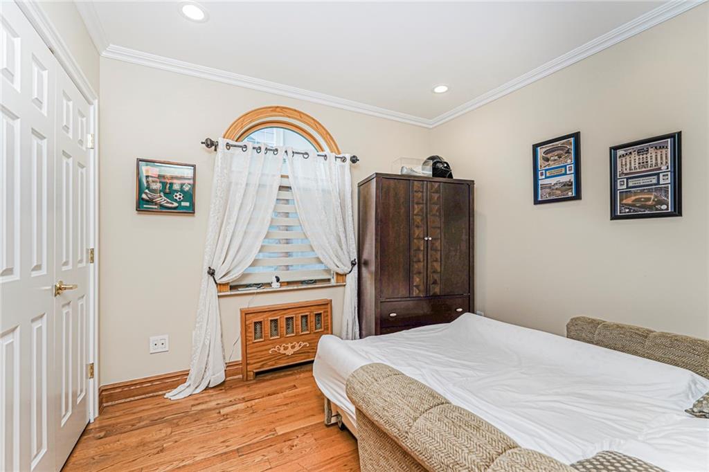 1026 83rd Dyker Heights 11228 New York photo