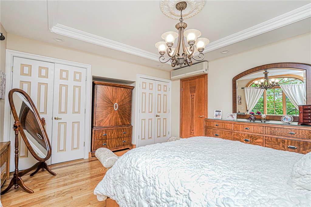 1026 83rd Dyker Heights 11228 New York photo