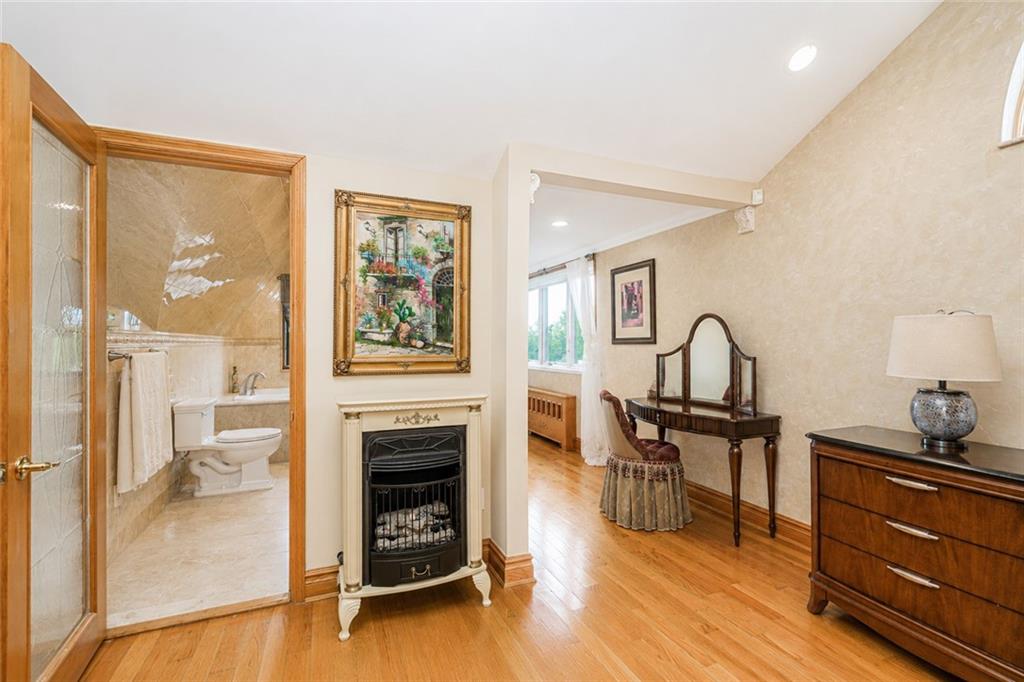 1026 83rd Dyker Heights 11228 New York photo