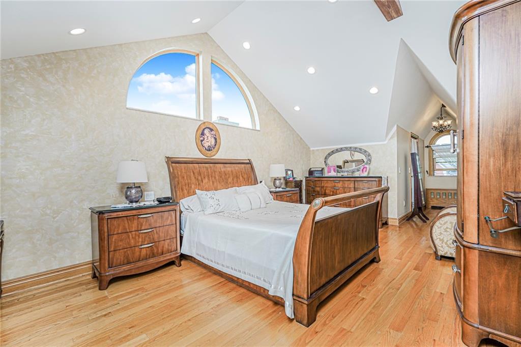 1026 83rd Dyker Heights 11228 New York photo