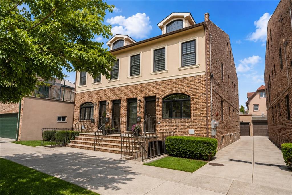 https://benbayrealty.s3.amazonaws.com/brooklynmls/501872/PhotoMay28202665324PMJPG
