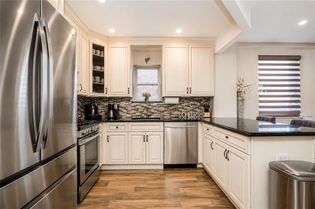 938 83rd Dyker Heights 11228 New York photo