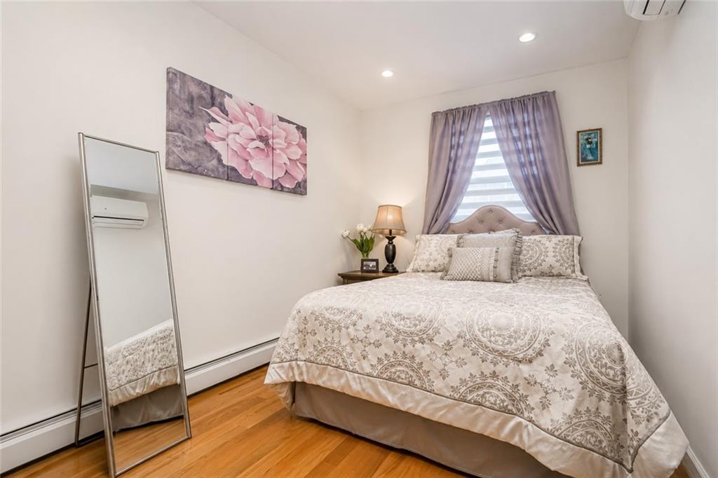 938 83rd Dyker Heights 11228 New York photo