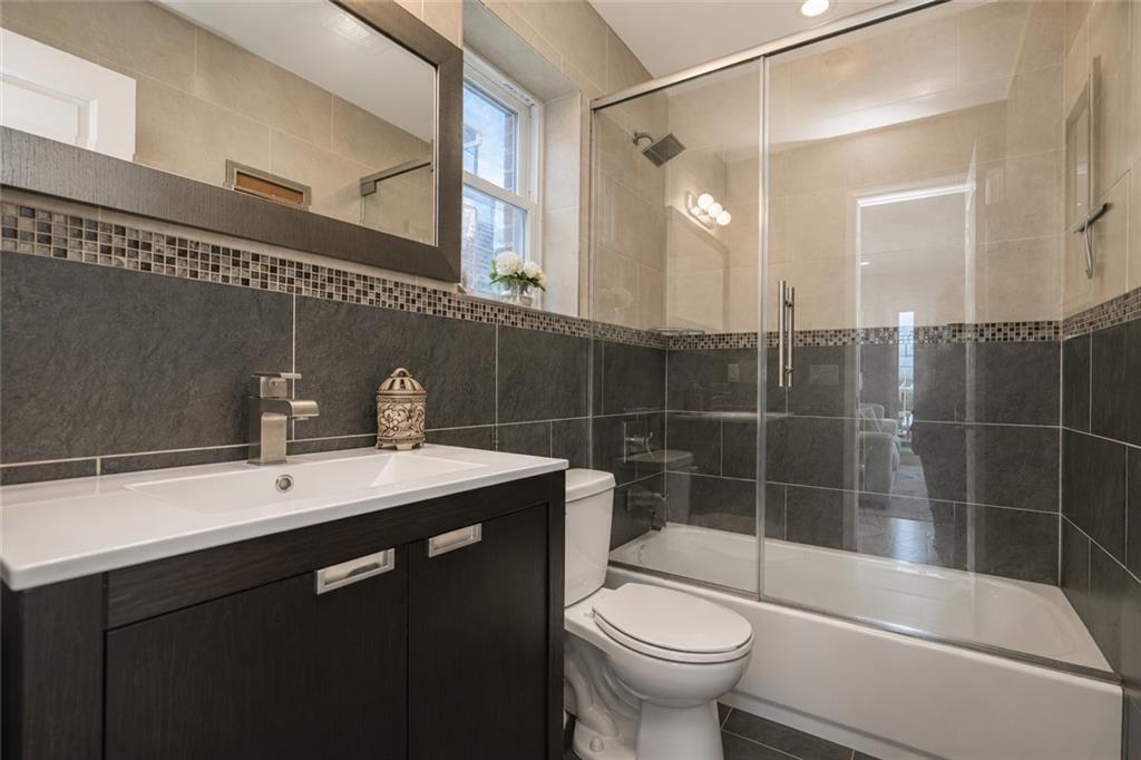 938 83rd Dyker Heights 11228 New York photo