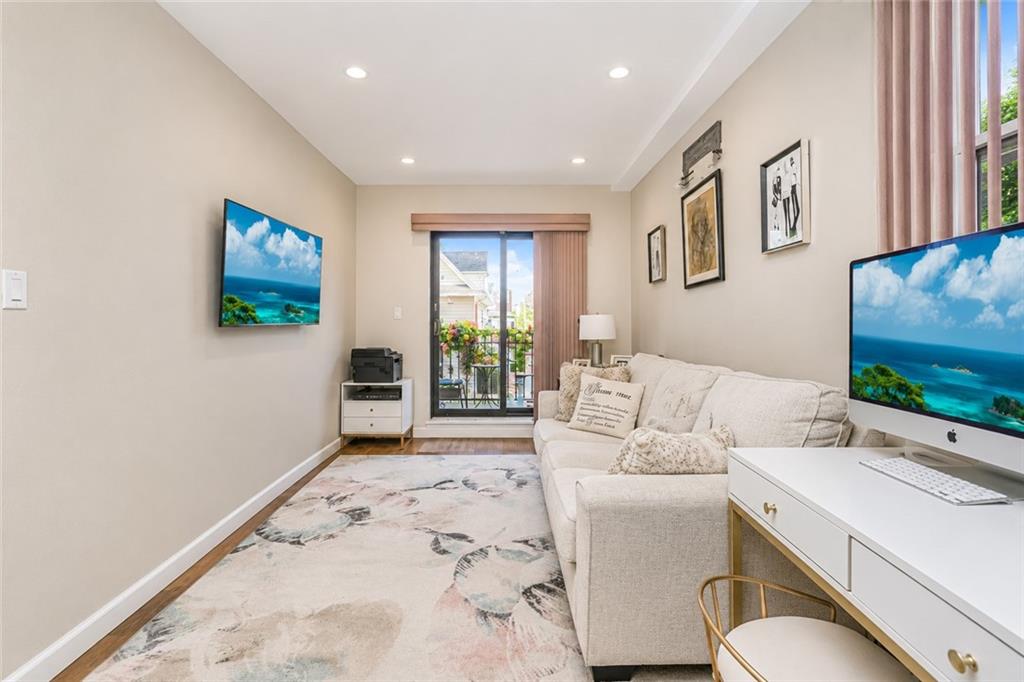 938 83rd Dyker Heights 11228 New York photo