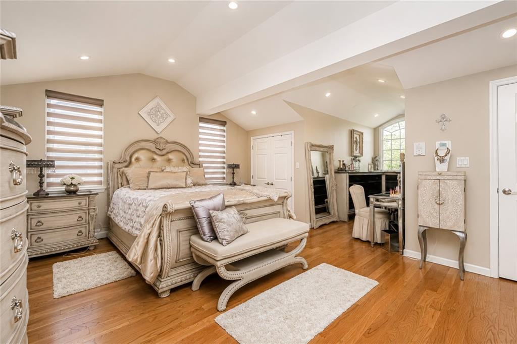 938 83rd Dyker Heights 11228 New York photo