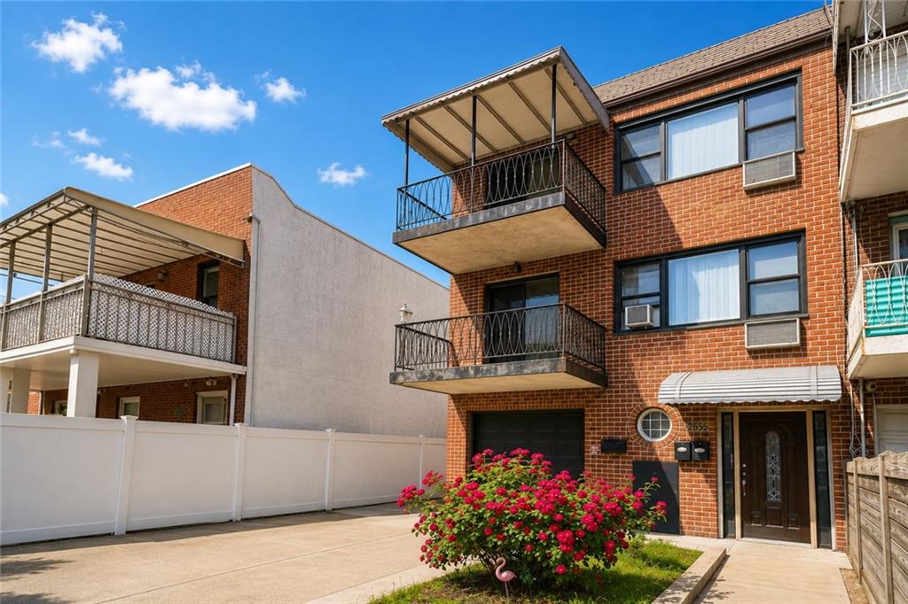 2655 Cropsey Bensonhurst 11214 New York photo