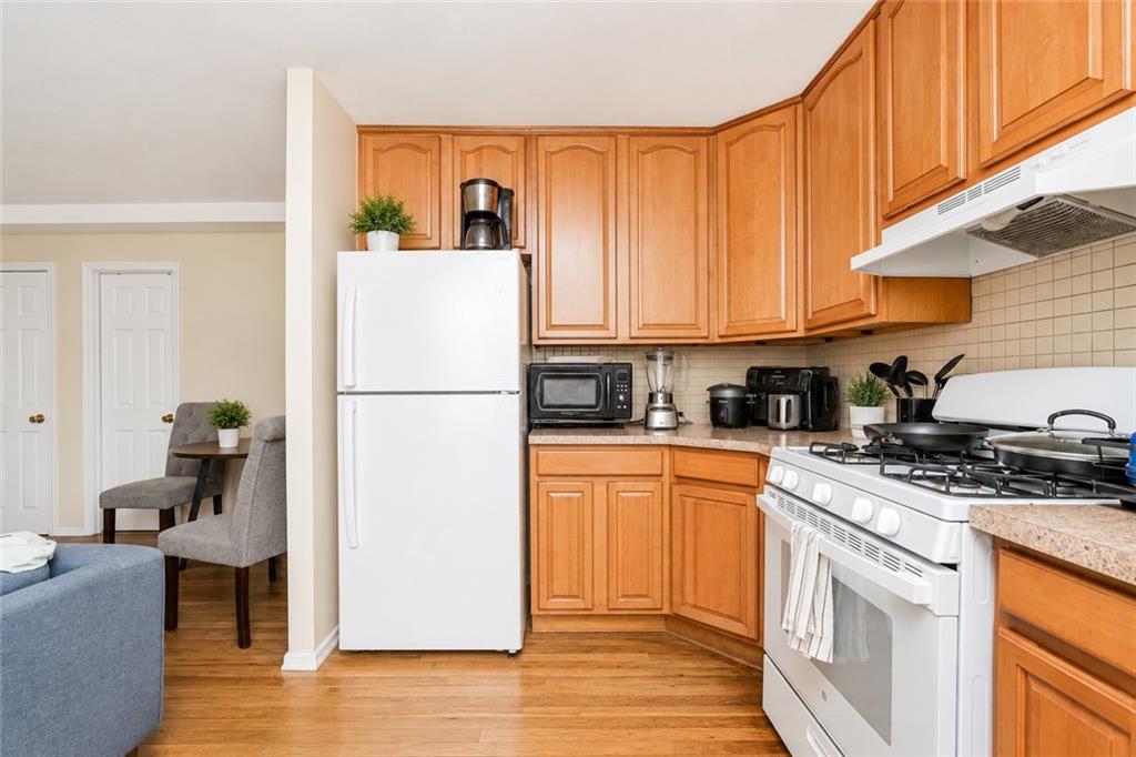 2655 Cropsey Bensonhurst 11214 New York photo