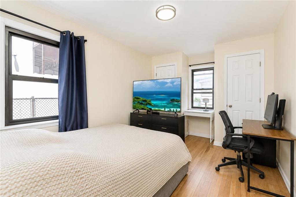 2655 Cropsey Bensonhurst 11214 New York photo