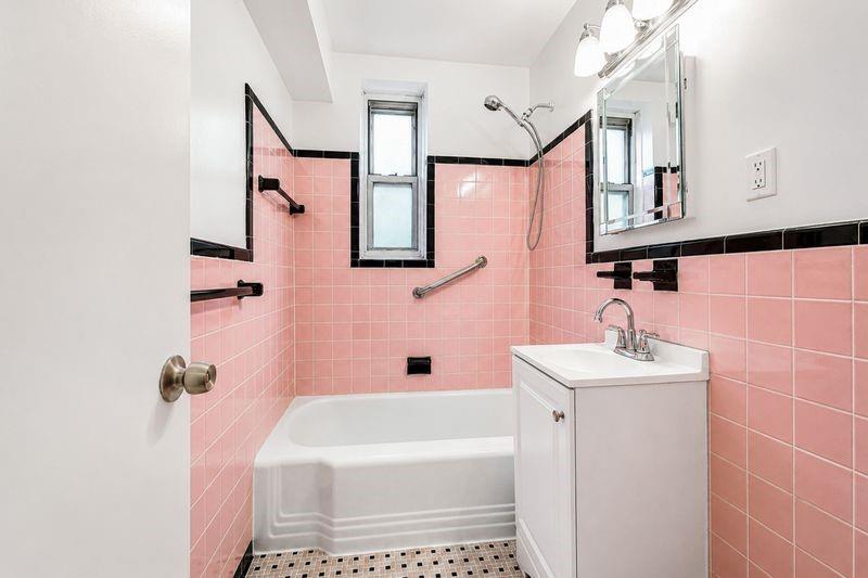 221 McDonald Windsor Terrace 11218 New York photo
