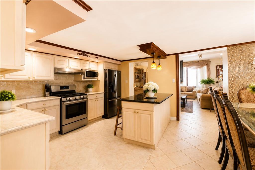 8817 16th Bensonhurst 11214 New York photo
