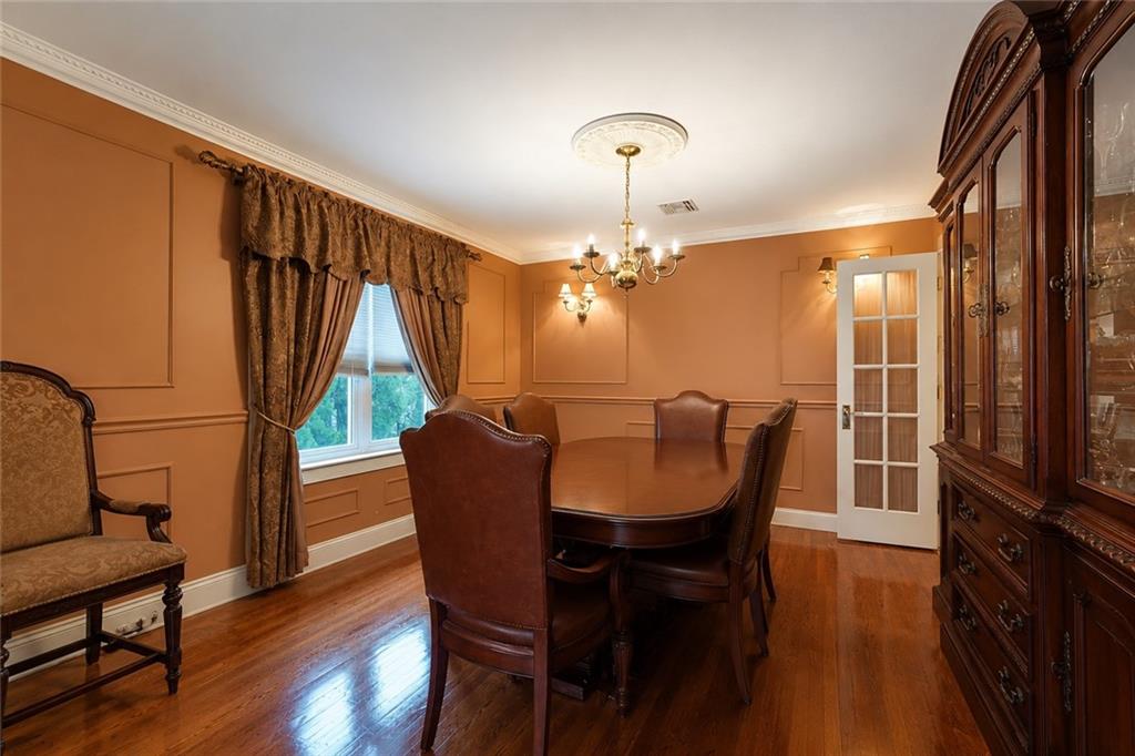 61 Lion Tottenville 10307 New York photo