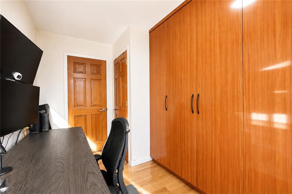 67 Claradon Grasmere 10305 New York photo