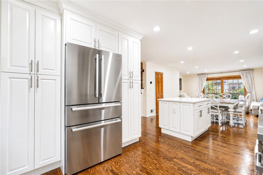 67 Claradon Grasmere 10305 New York photo