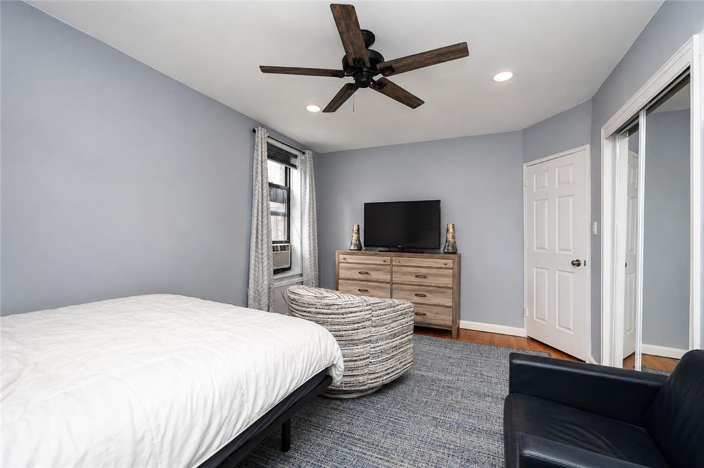 9040 Fort Hamilton Bay Ridge 11209 New York photo