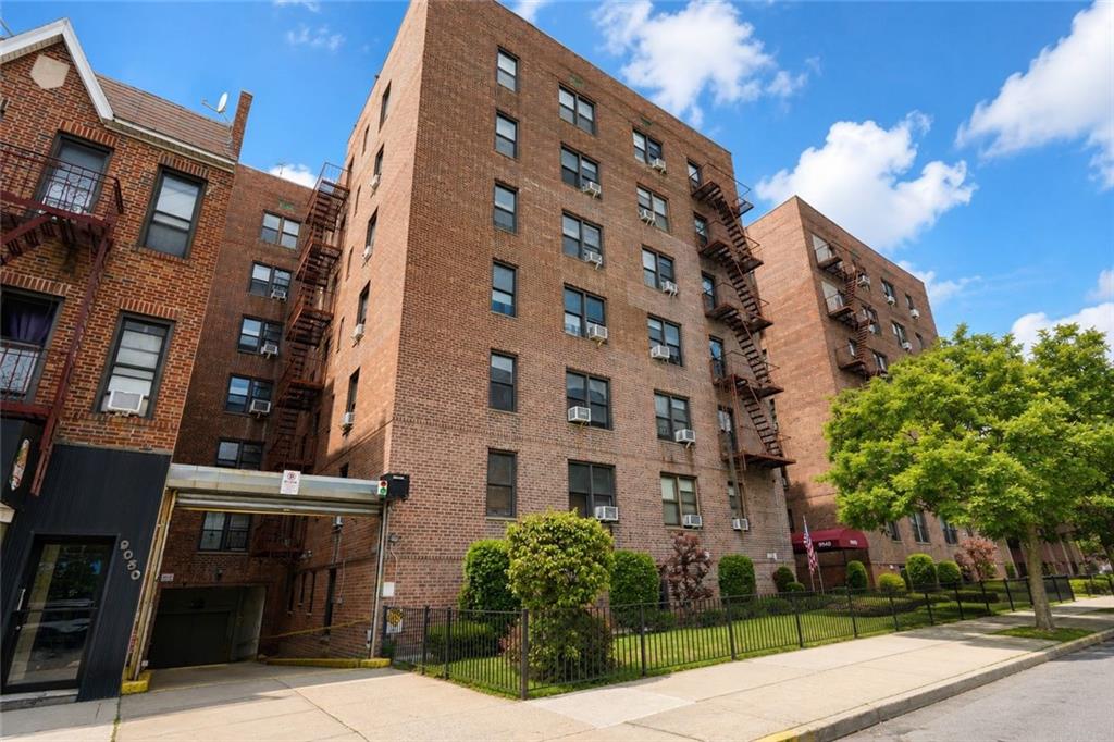 9040 Fort Hamilton Bay Ridge 11209 New York photo