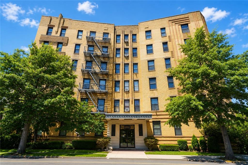 https://benbayrealty.s3.amazonaws.com/brooklynmls/502998/PhotoJul082026122432PMjpg