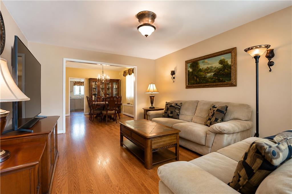 4104 Avenue S Marine Park 11234 New York photo