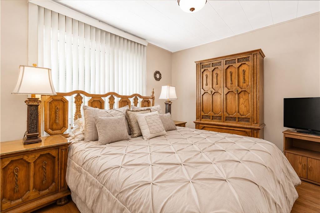 4104 Avenue S Marine Park 11234 New York photo