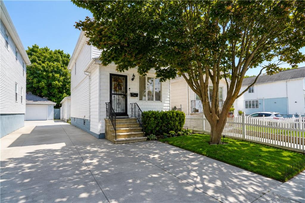 4104 Avenue S Marine Park 11234 New York photo