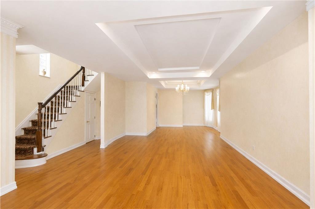 1030 73rd Bensonhurst 11228 New York photo