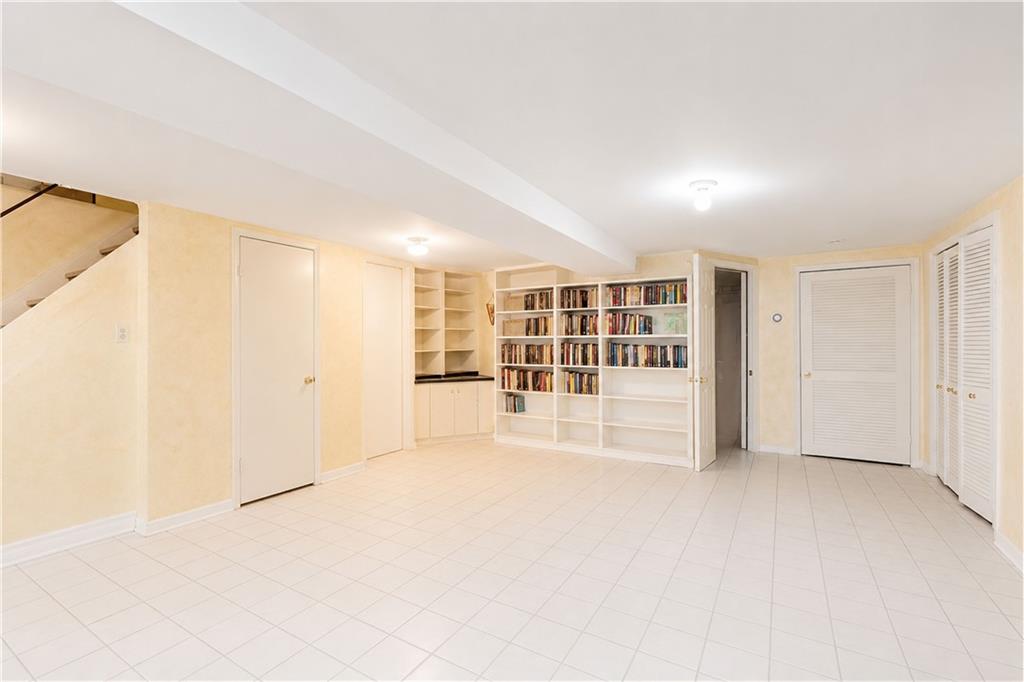 1030 73rd Bensonhurst 11228 New York photo
