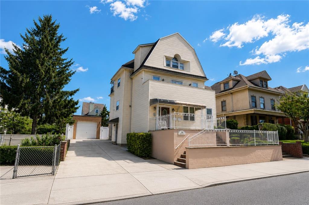 https://benbayrealty.s3.amazonaws.com/brooklynmls/503478/PhotoJul23202642537PMjpg