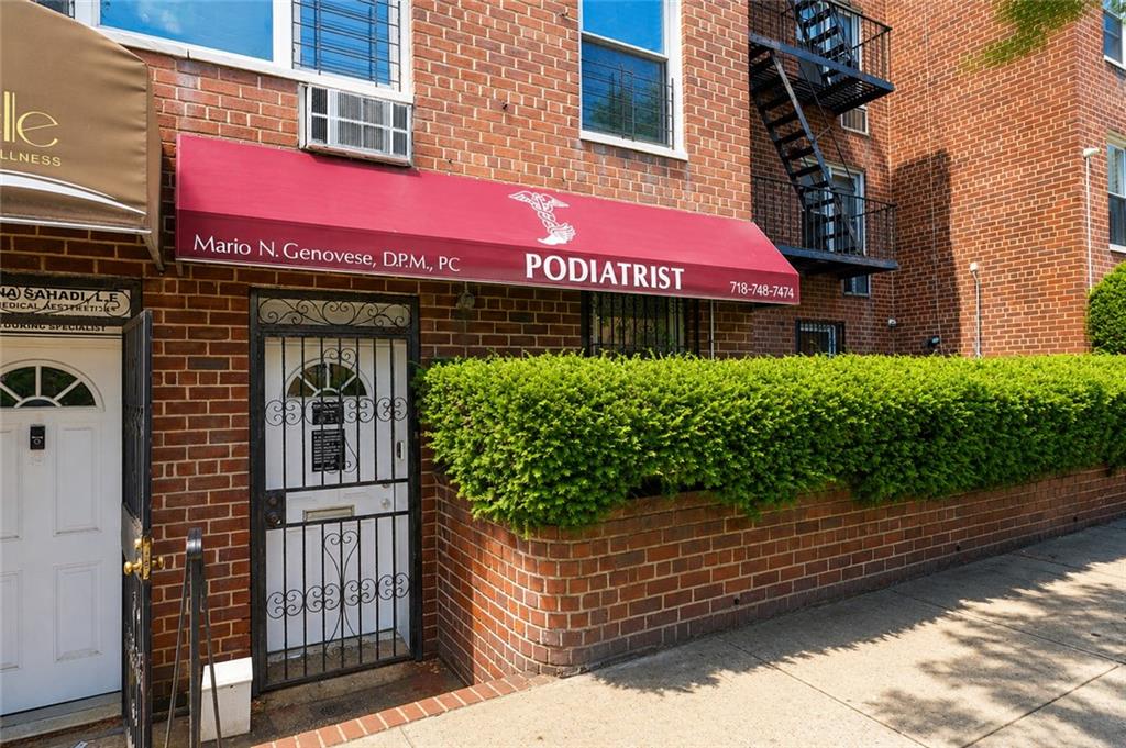 https://benbayrealty.s3.amazonaws.com/brooklynmls/503518/PhotoAug03202620317PMjpg