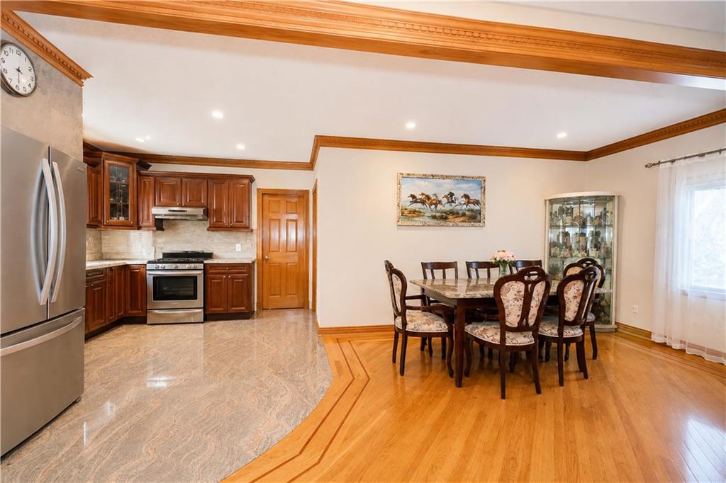 4293 Richmond Eltingville 10312 New York photo