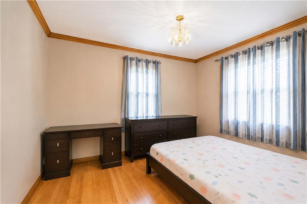 4293 Richmond Eltingville 10312 New York photo