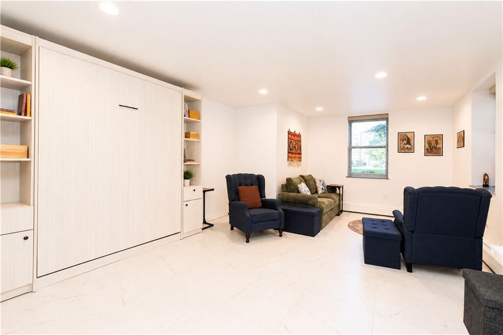 191 73rd Bay Ridge 11209 New York photo