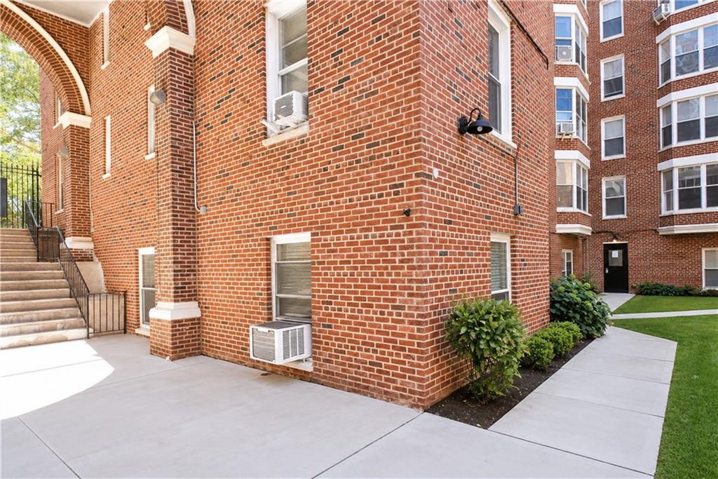 191 73rd Bay Ridge 11209 New York photo
