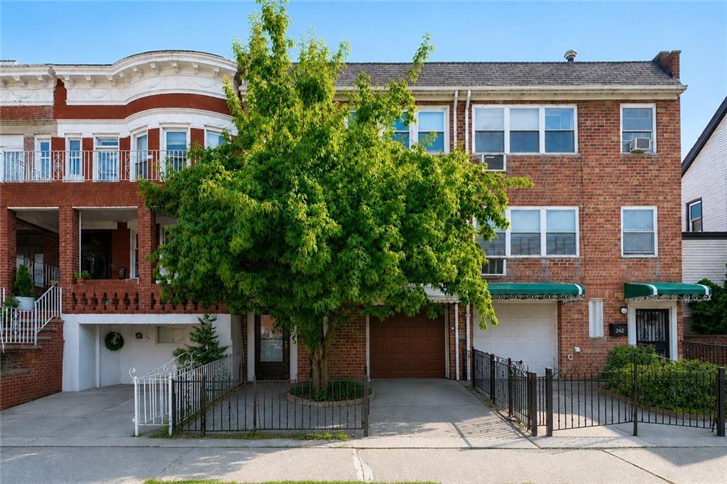 https://benbayrealty.s3.amazonaws.com/brooklynmls/503834/PhotoAug08202695811AMjpg