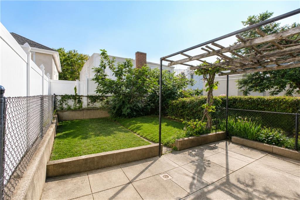 244 92nd Bay Ridge 11209 New York photo