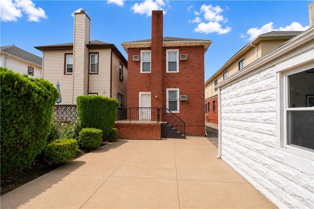 2061 80th Bensonhurst 11214 New York photo