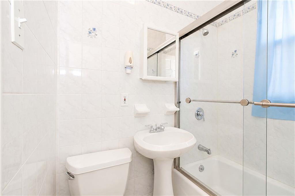 2061 80th Bensonhurst 11214 New York photo