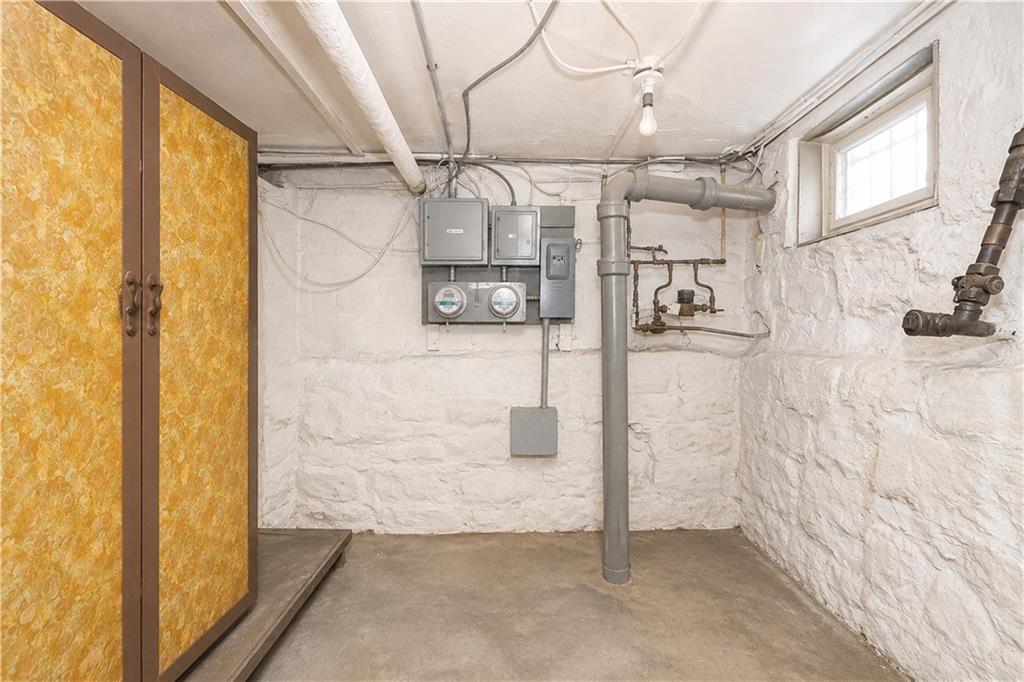 2061 80th Bensonhurst 11214 New York photo