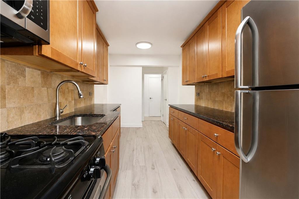 https://benbayrealty.s3.amazonaws.com/brooklynmls/504320/PhotoMar07202295556PMjpg