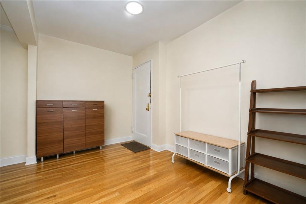 9040 Fort Hamilton Bay Ridge 11209 New York photo