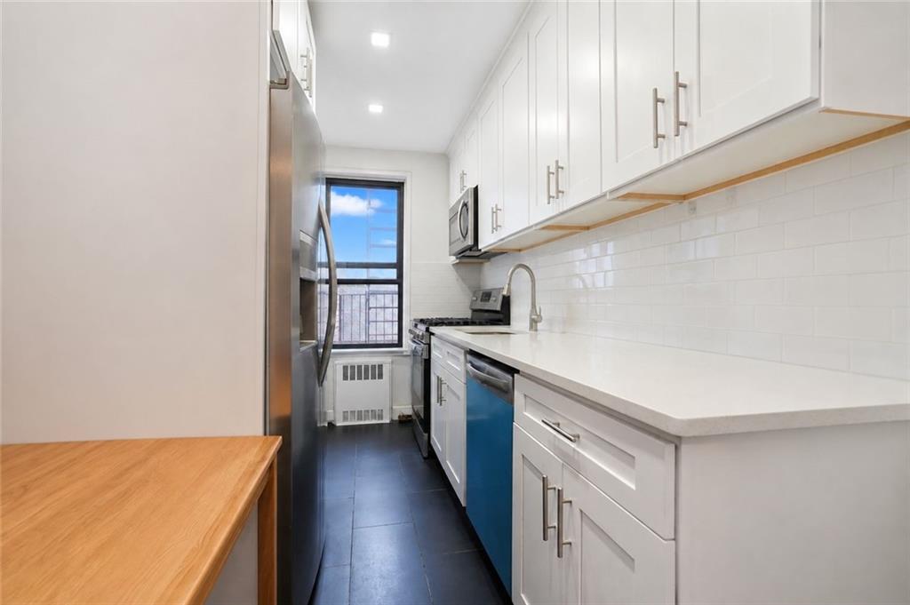 9040 Fort Hamilton Bay Ridge 11209 New York photo