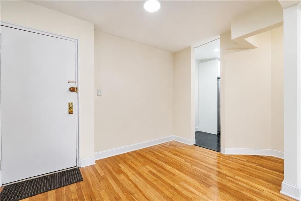 9040 Ft Hamilton Bay Ridge 11209 New York photo