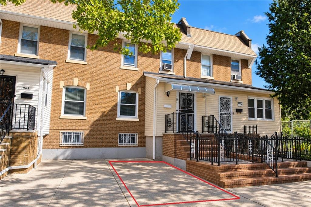 https://benbayrealty.s3.amazonaws.com/brooklynmls/504604/parkingjpg