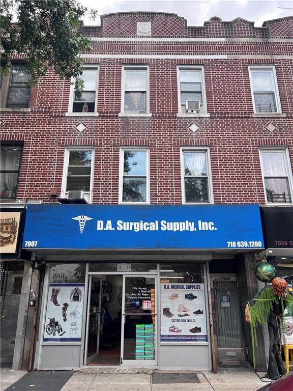 https://benbayrealty.s3.amazonaws.com/brooklynmls/504659/IMG3243jpg