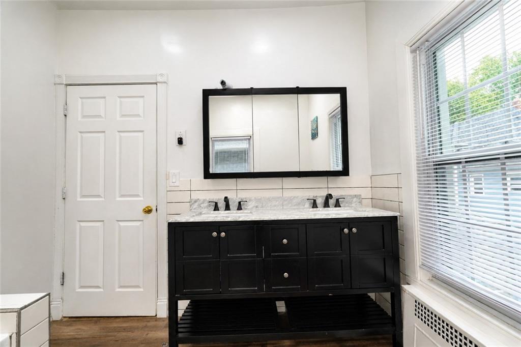 1112 Beverley Ditmas Park 11218 New York photo